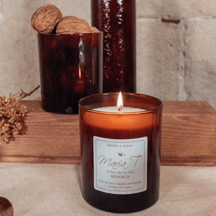 ISLAND AROMATIC CANDLE - Amber Glass