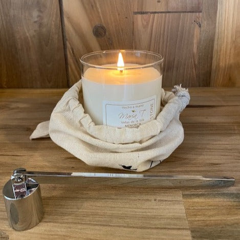 SCENTED CANDLE + CANDLE SNUFFER