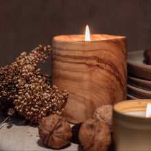 Cargar imagen en el visor de la galería, VELA AROMÁTICA TREES - Wood Large